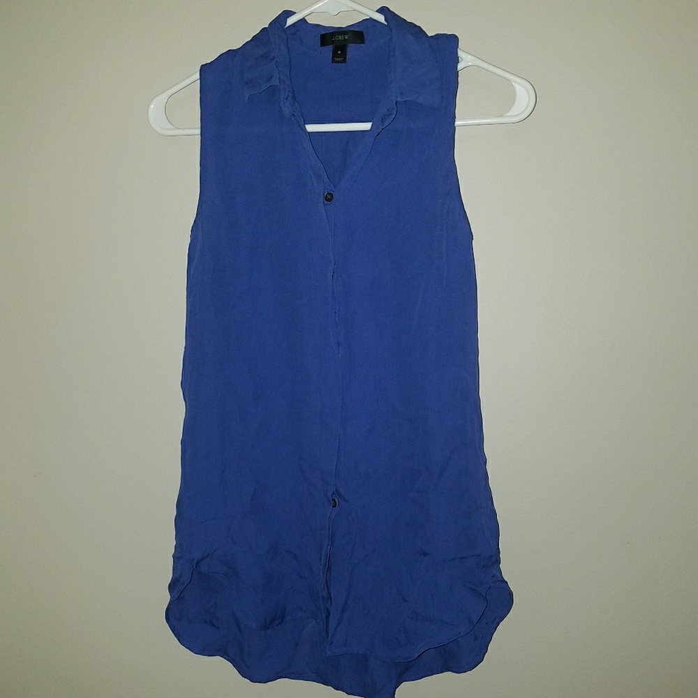 💙Sleeveless Blue Blouse💙 - Picture 2 of 4